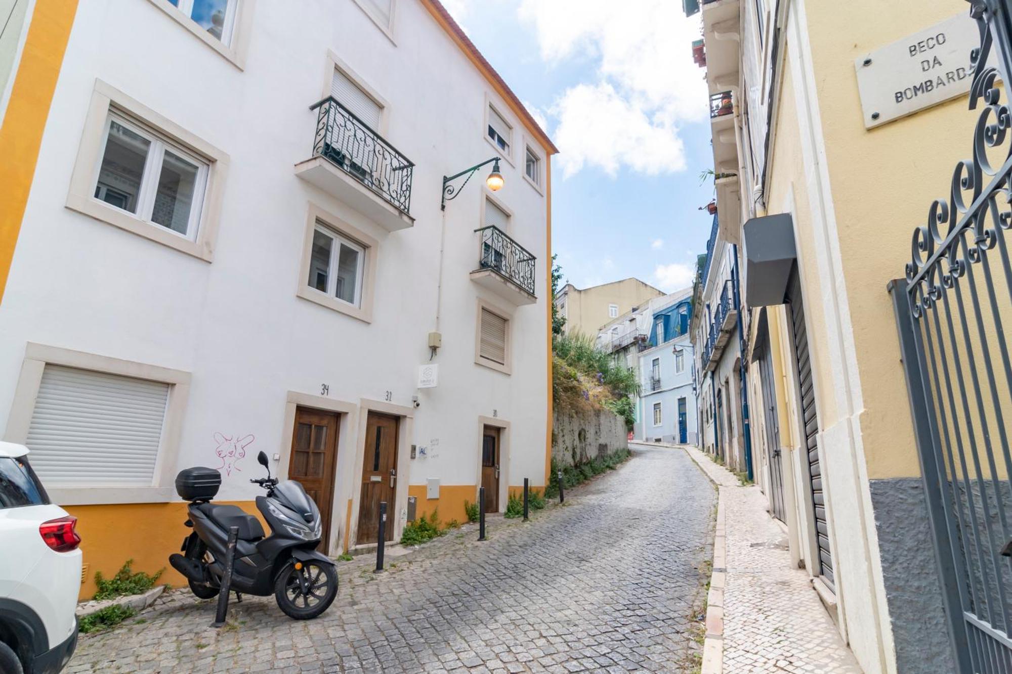 Cute Apartments In City Center By Lovelystay 리스본 외부 사진